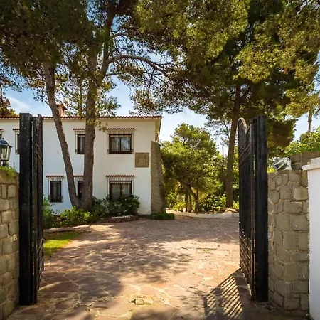 5 Bedrooms Villa At Denia 50 M Away From The Beach With Private Pool Furnished Terrace And Wifi Вилла *