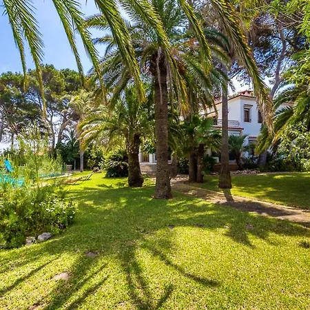 5 Bedrooms Villa At Denia 50 M Away From The Beach With Private Pool Furnished Terrace And Wifi *