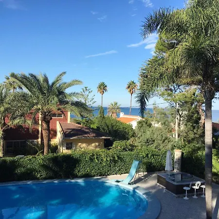 Вилла 5 Bedrooms Villa At Denia 50 M Away From The Beach With Private Pool Furnished Terrace And Wifi *