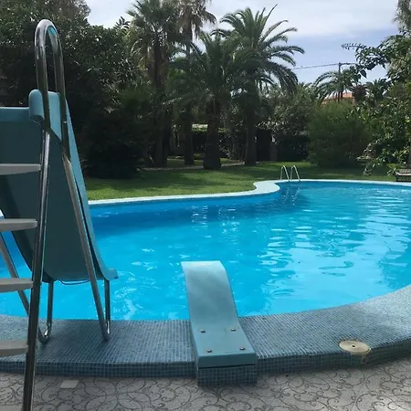 Вилла 5 Bedrooms Villa At Denia 50 M Away From The Beach With Private Pool Furnished Terrace And Wifi Дения