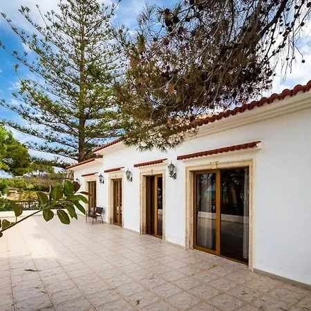 5 Bedrooms Villa At Denia 50 M Away From The Beach With Private Pool Furnished Terrace And Wifi * Дения