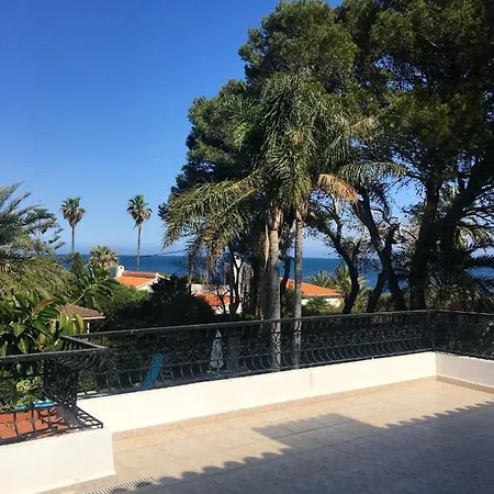 5 Bedrooms Villa At Denia 50 M Away From The Beach With Private Pool Furnished Terrace And Wifi Вилла Дения